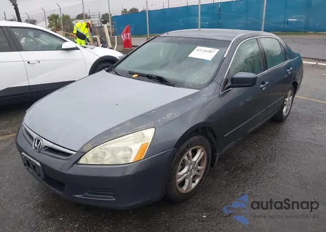 2006 Honda Accord 2.4 Se z USA, uszkodzony, nr VIN 1HGCM55336A175235